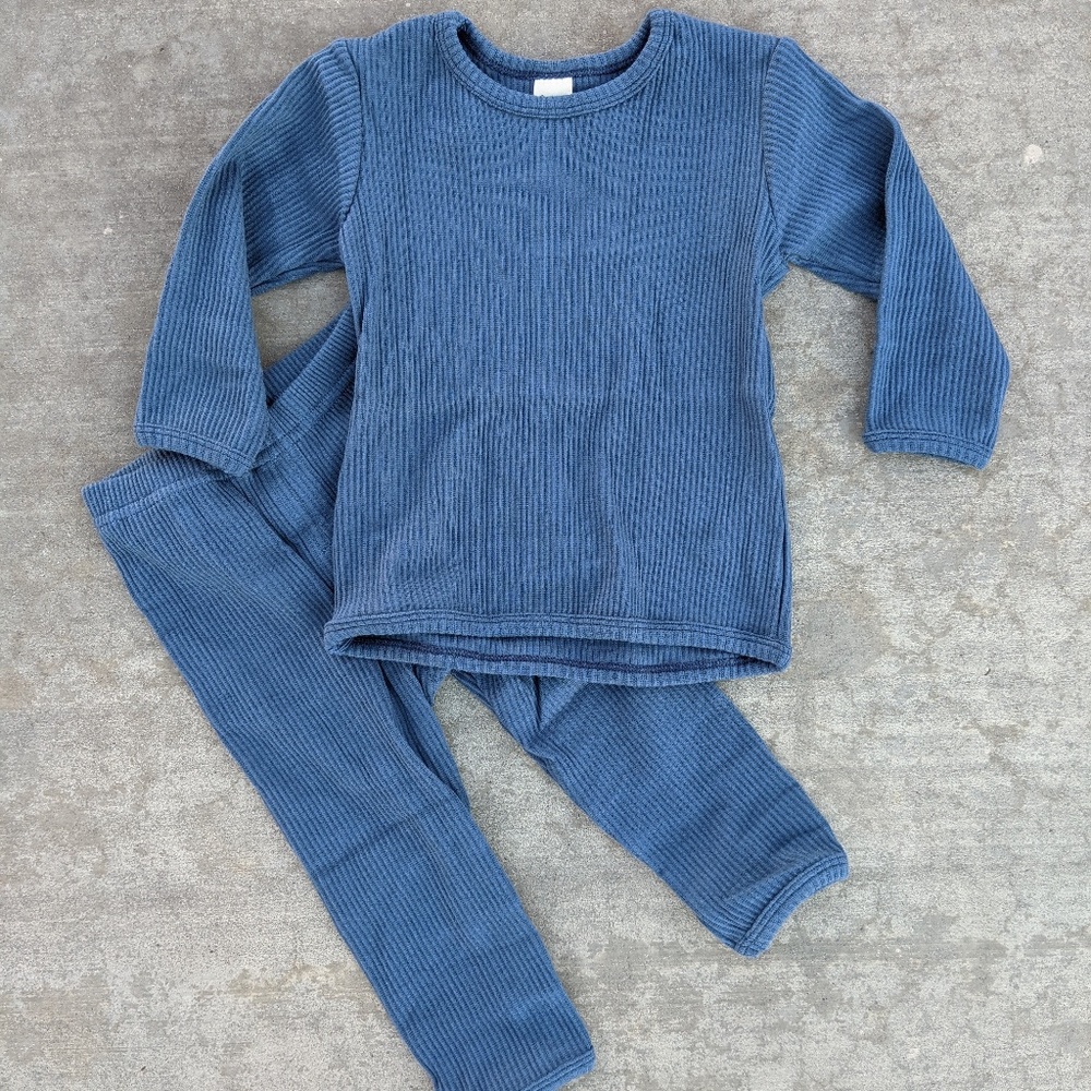 Blue ribbed pajamas set
